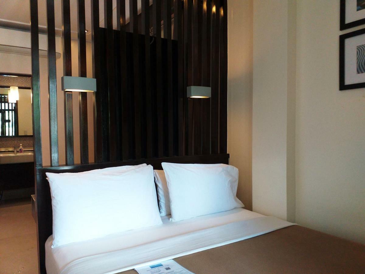 One Crescent Place Hotel Balabag (Boracay) Exterior foto